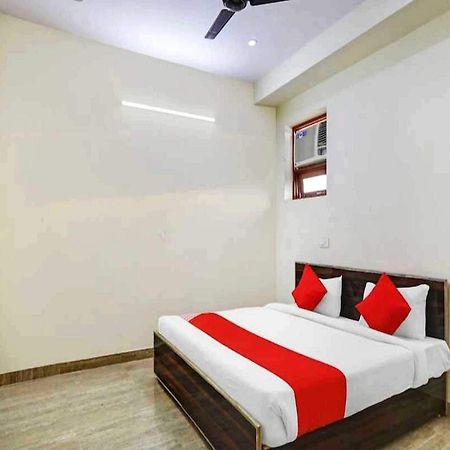 Hotel Sky Bird Bhauli Bagian luar foto