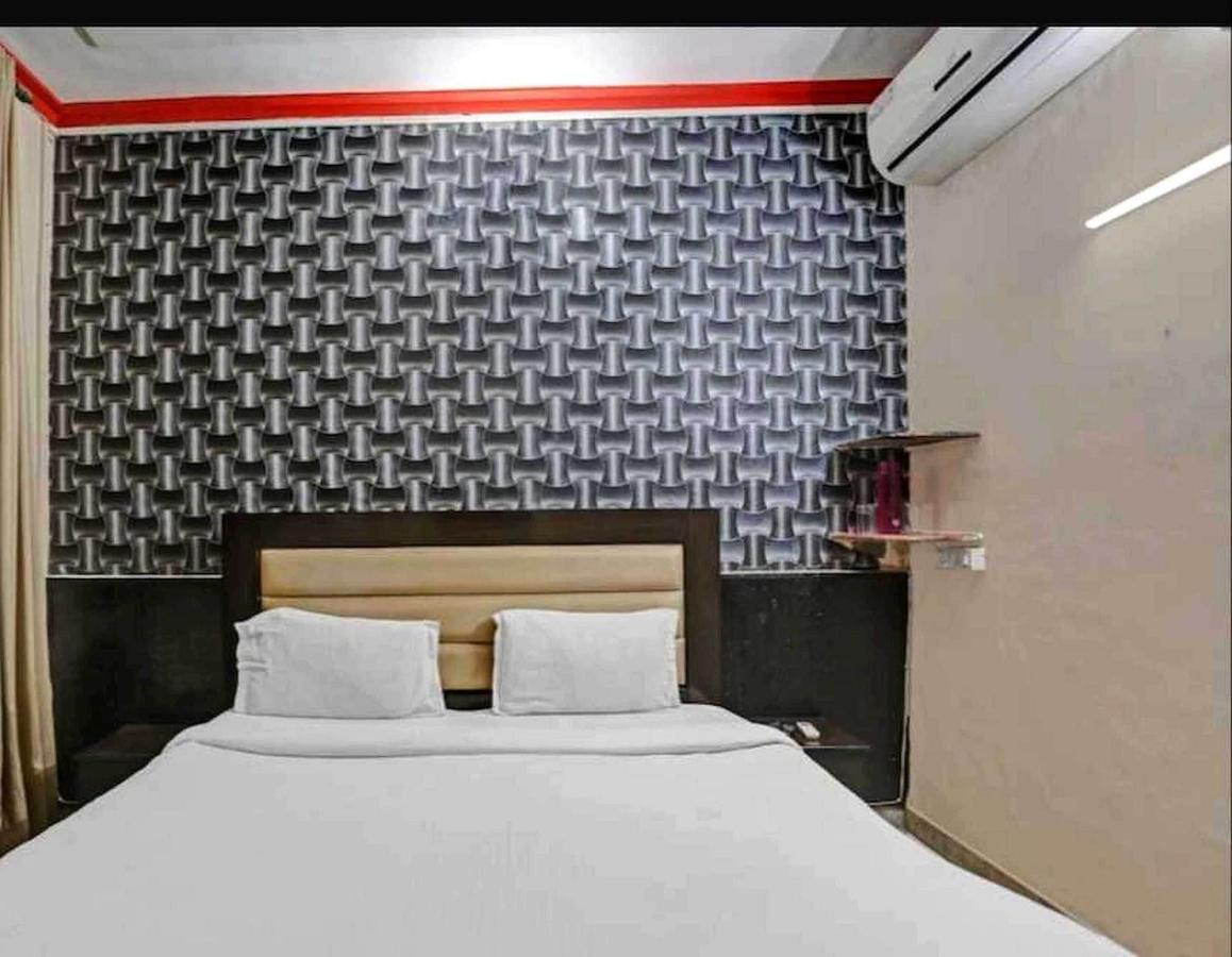 Hotel Sky Bird Bhauli Bagian luar foto