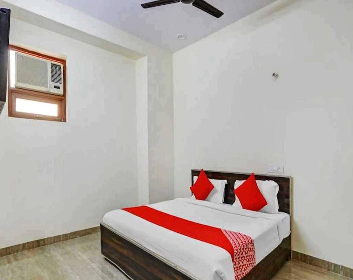 Hotel Sky Bird Bhauli Bagian luar foto
